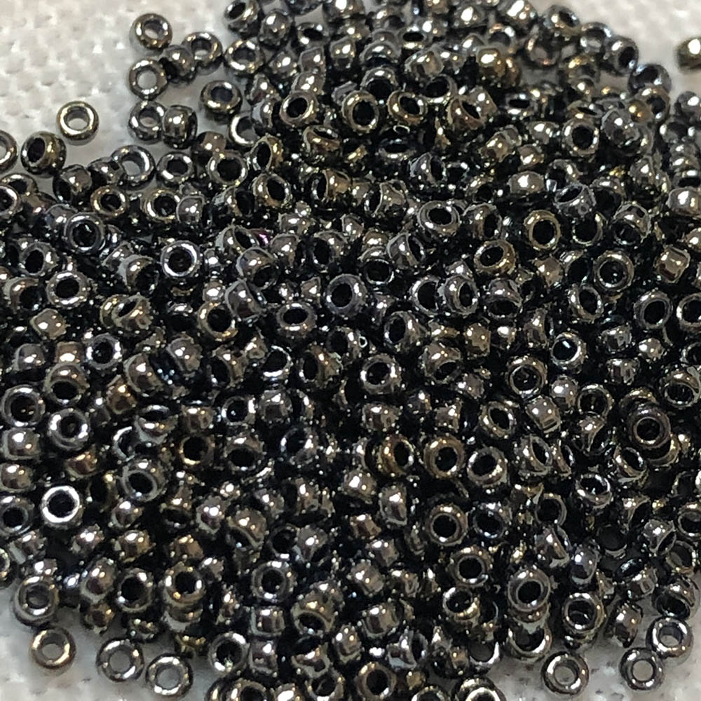 15/0 Metallic Gun Metal 460N Japanese Seed Beads