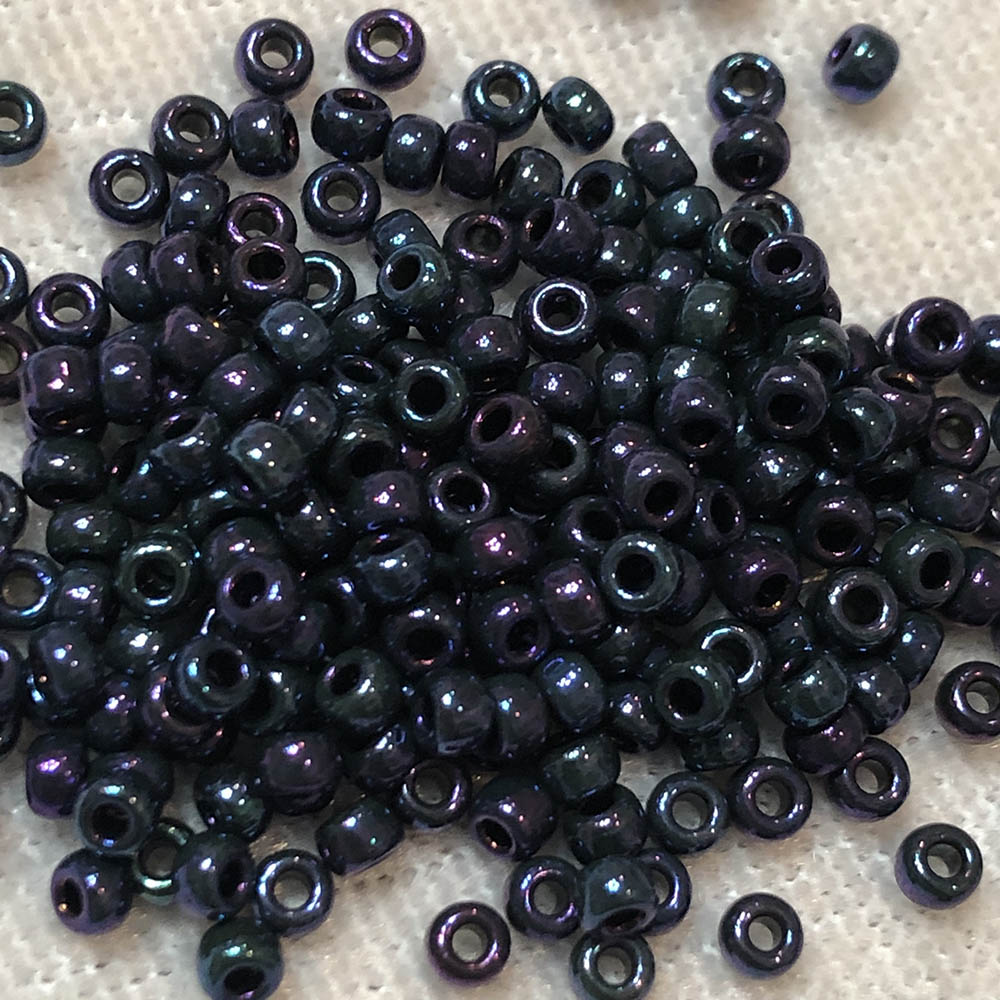 8/0 Metallic Bronze Eggplant Iris 469 Japanese Seed Beads