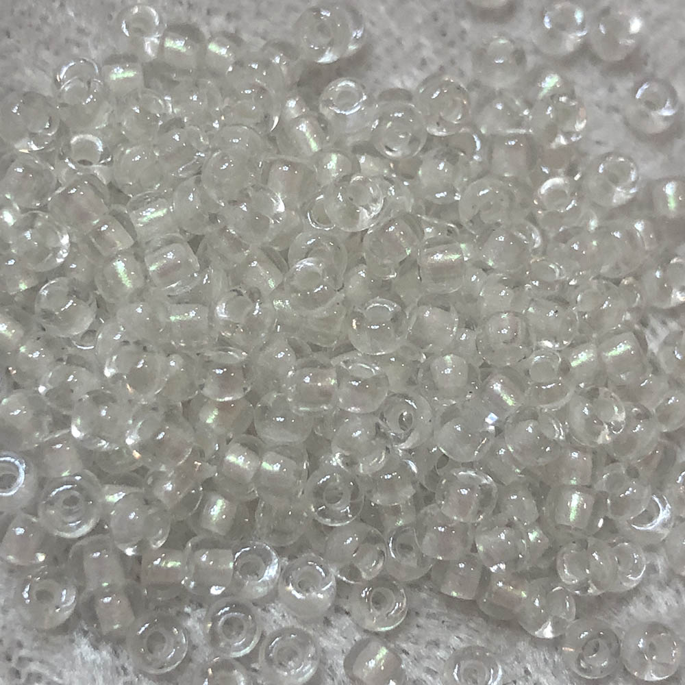 8/0 Cream Lined Crystal Rainbow 777 Japanese Seed Beads