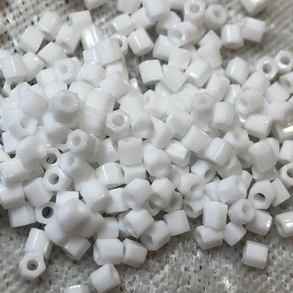 8/0 Hex Opaque White 402 Japanese Seed Beads