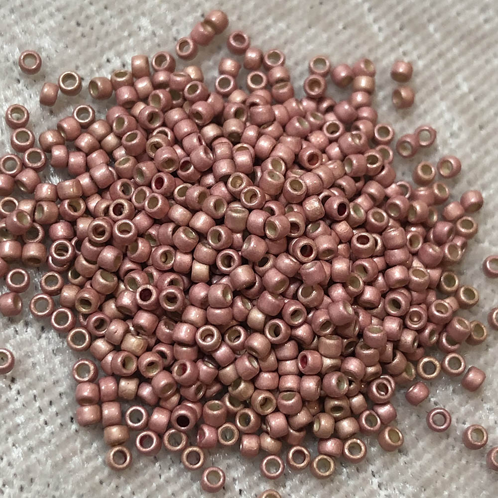 15/0 Frosted Metallic Peachy Pink F494 Japanese Seed Beads