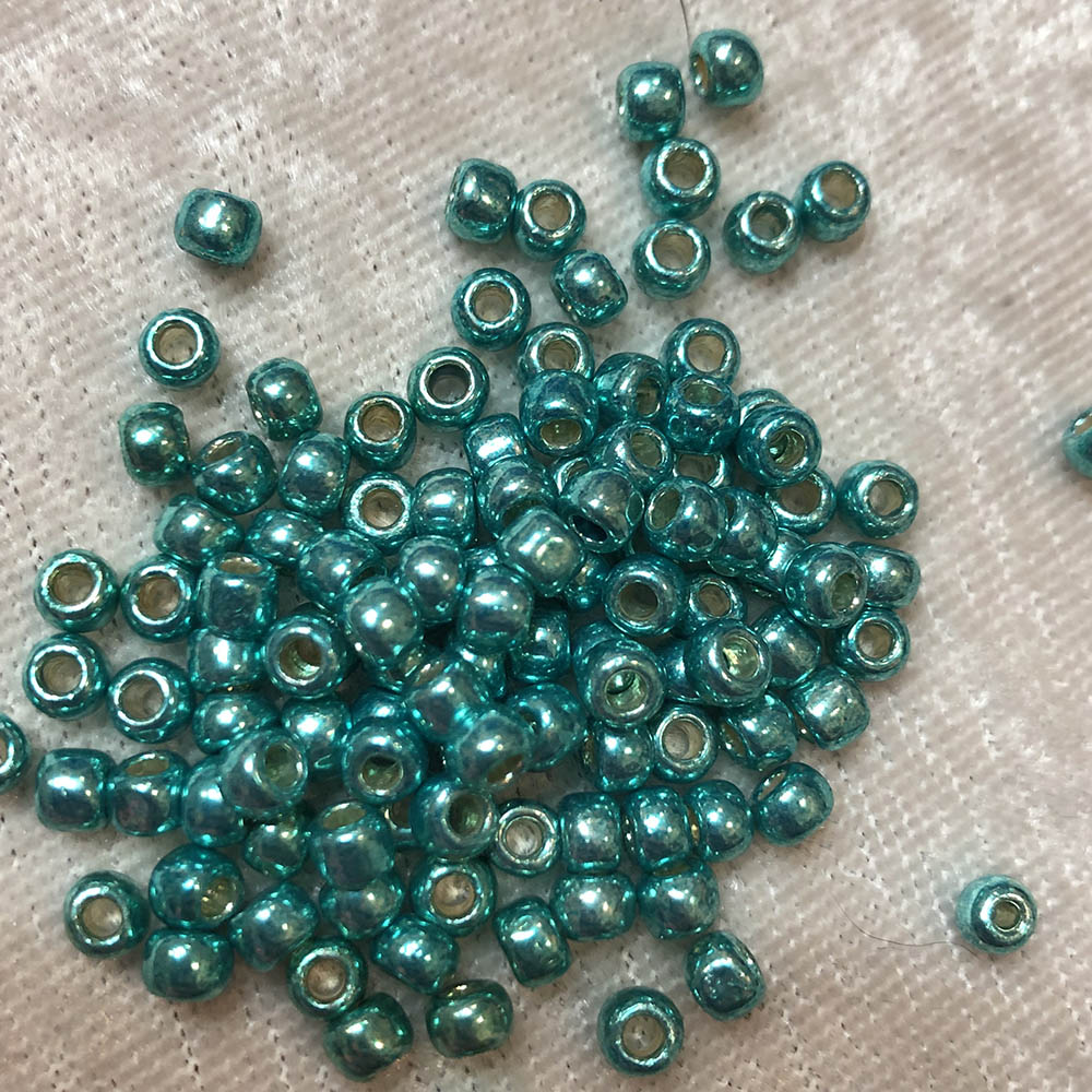 6/0 Metallic Mint Green 474 Japanese Seed Beads