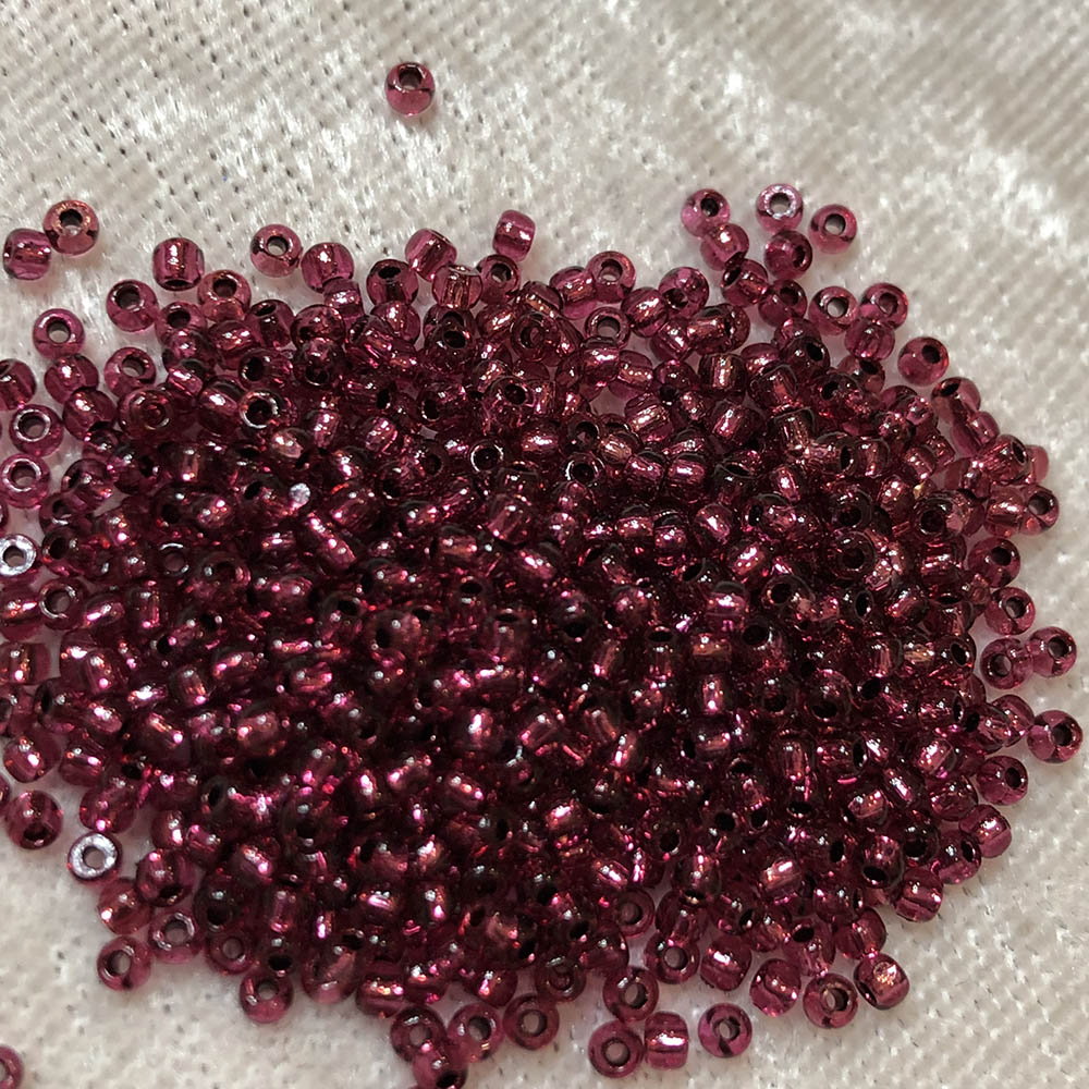 11/0 Silverlined Cranberry P24B Japanese Seed Beads