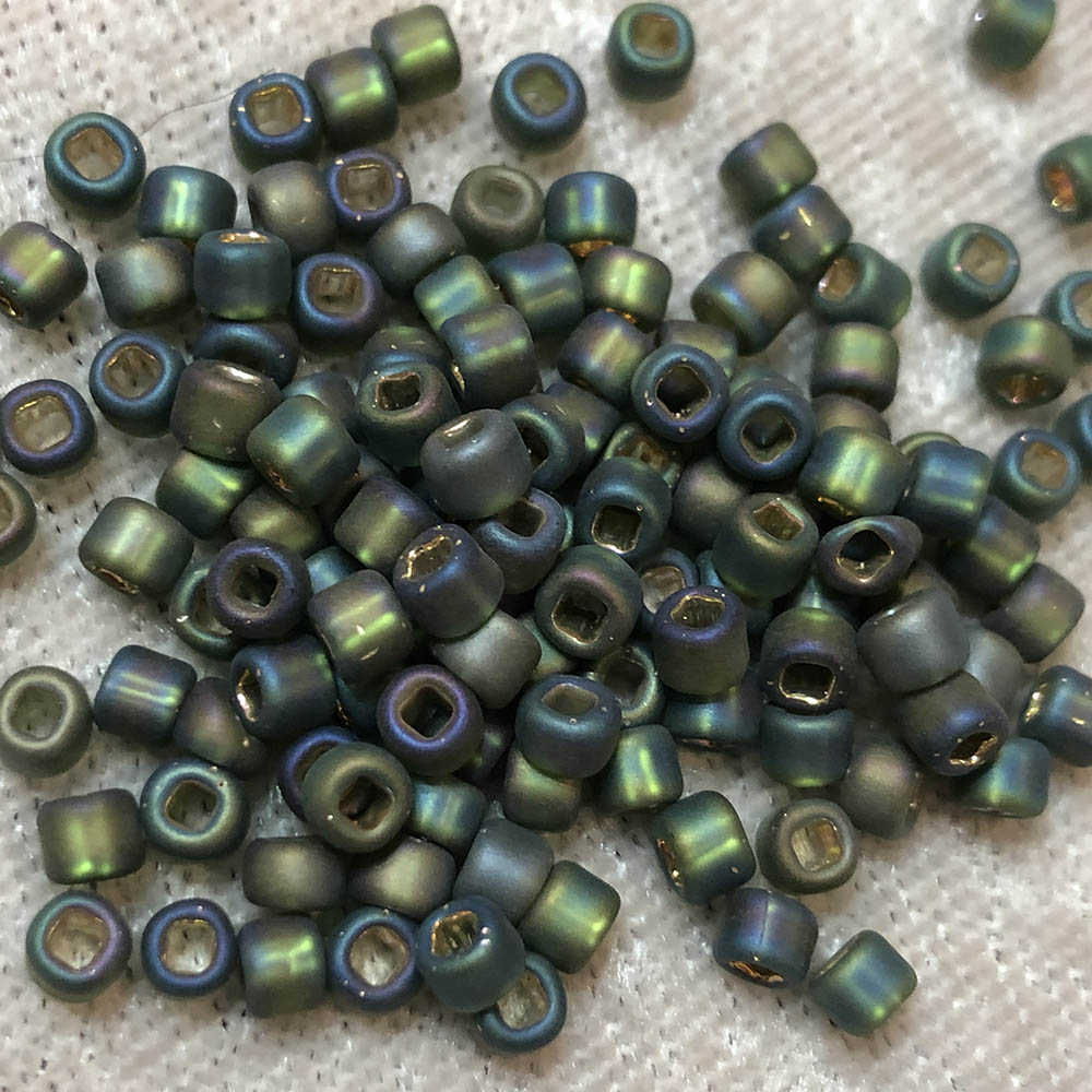 6/0 Matte Silver Lined Sage Iris F650 Japanese Seed Beads