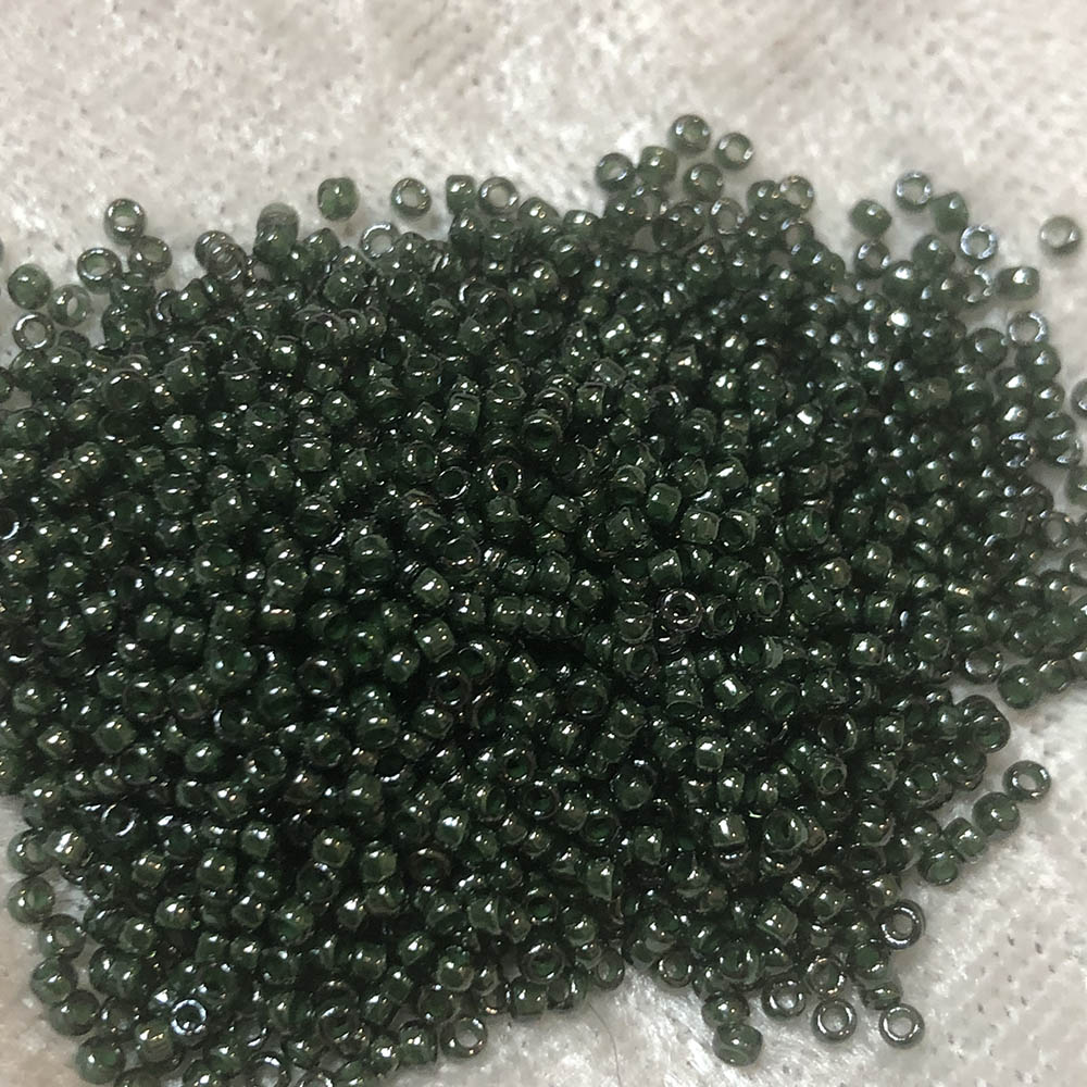 15/0 Forest Green Luster 330 Japanese Seed Beads