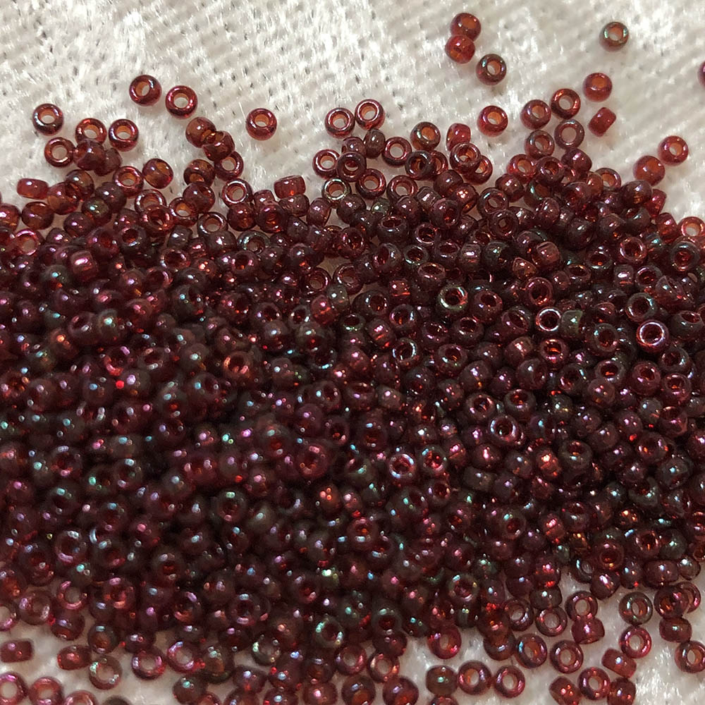 15/0 Burgundy Gold Luster 315 Japanese Seed Beads