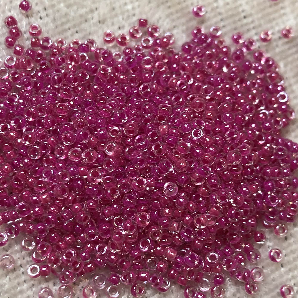 15/0 Fuchsia Lined Crystal 209E Japanese Seed Beads