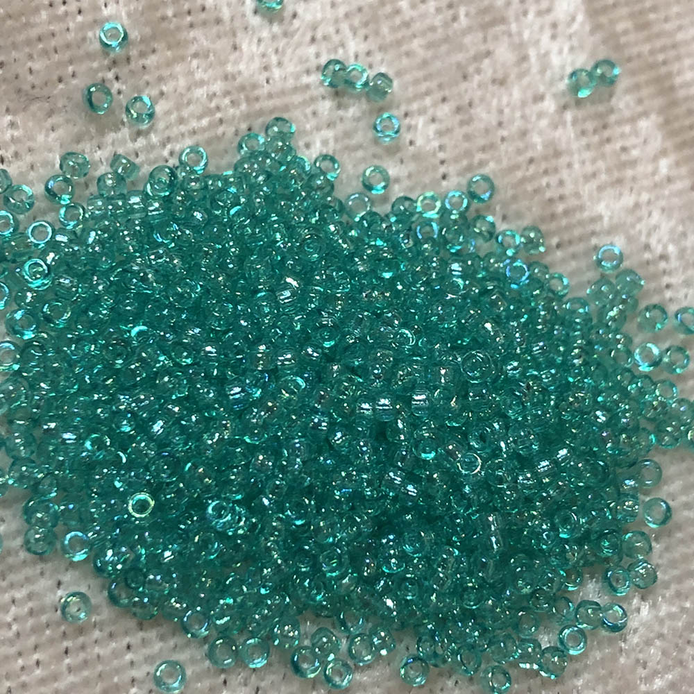 15/0 Transparent Spearmint Rainbow 287 Japanese Seed Beads