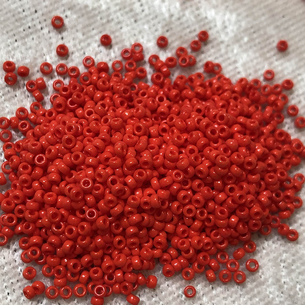 15/0 Opaque Vermilion Red 407 Japanese Seed Beads