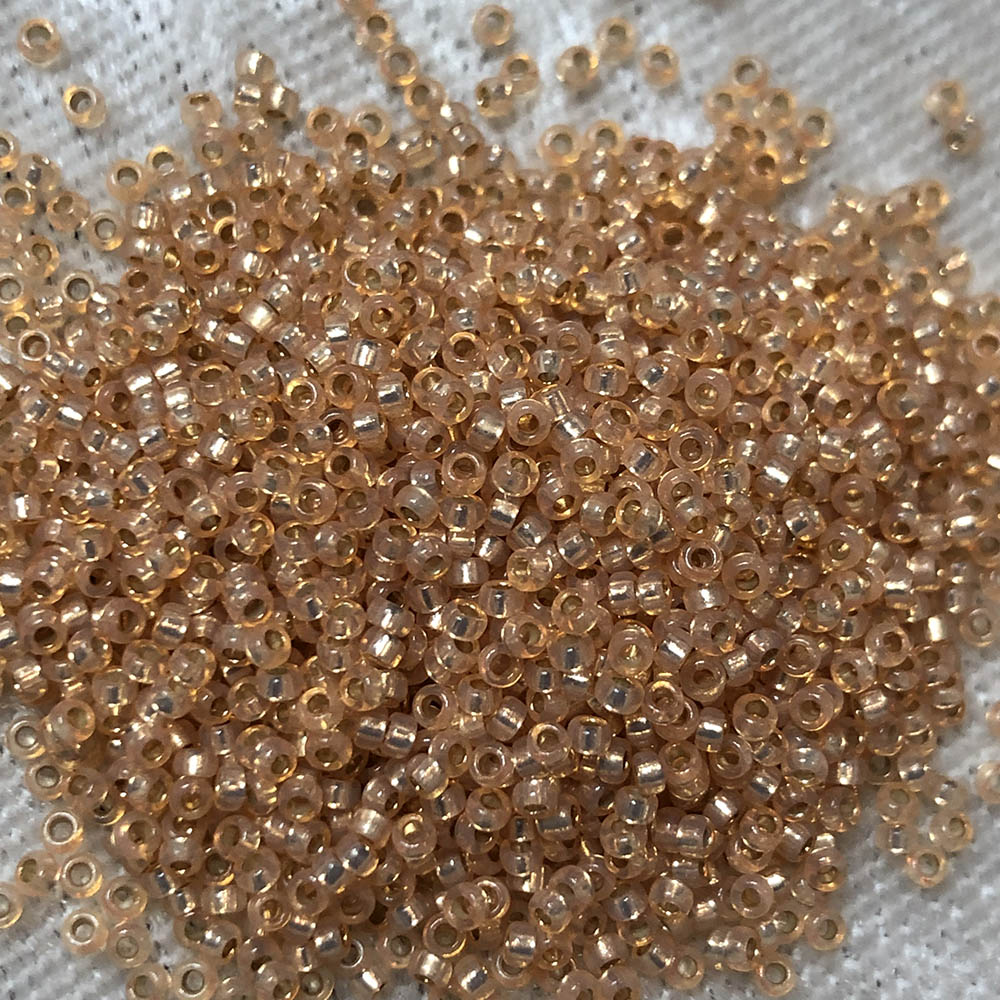 15/0 Gold Lined Peach 580 Japanese Seed Beads