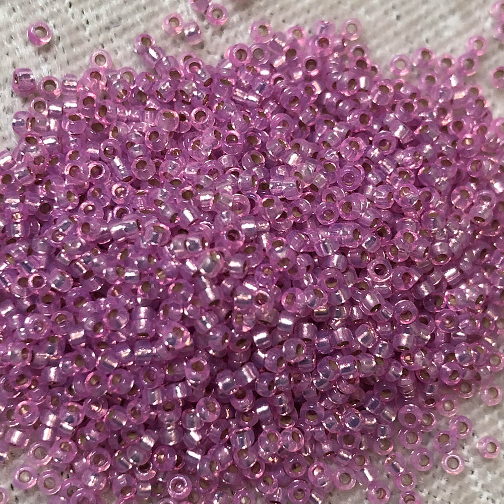 15/0 Gold Lined Hot Pink 584 Japanese Seed Beads