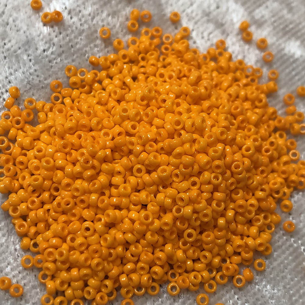 15/0 Opaque Tangerine 405 Japanese Seed Beads