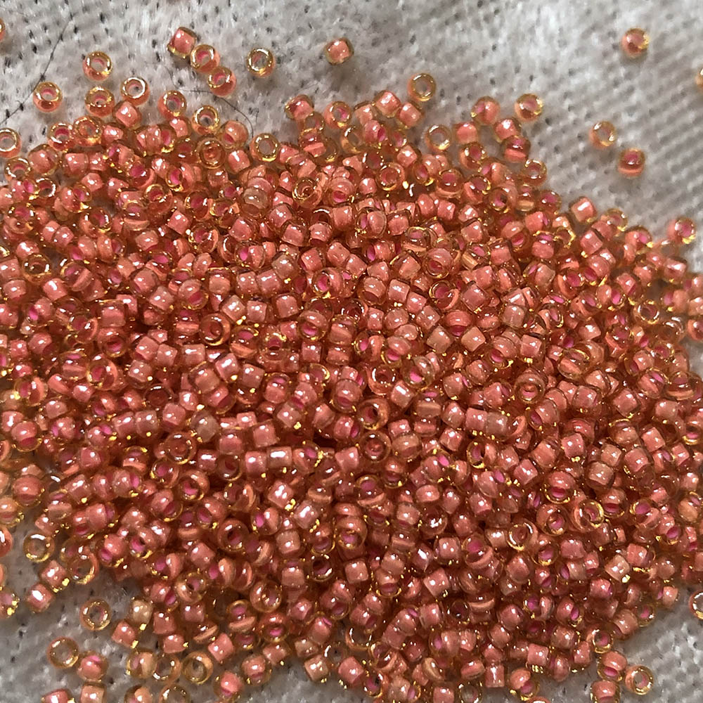 15/0 Pink Lined Topaz 392 Japanese Seed Beads