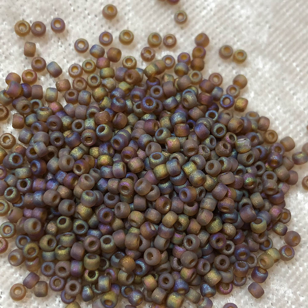 11/0 Frosted Transparent Iridescent Dark Topaz F257 Japanese Seed Beads