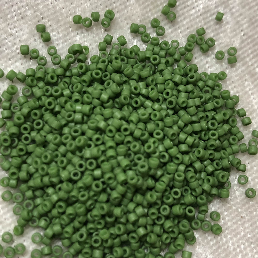 15/0 Semi Glazed Clover 2603F Japanese Seed Beads