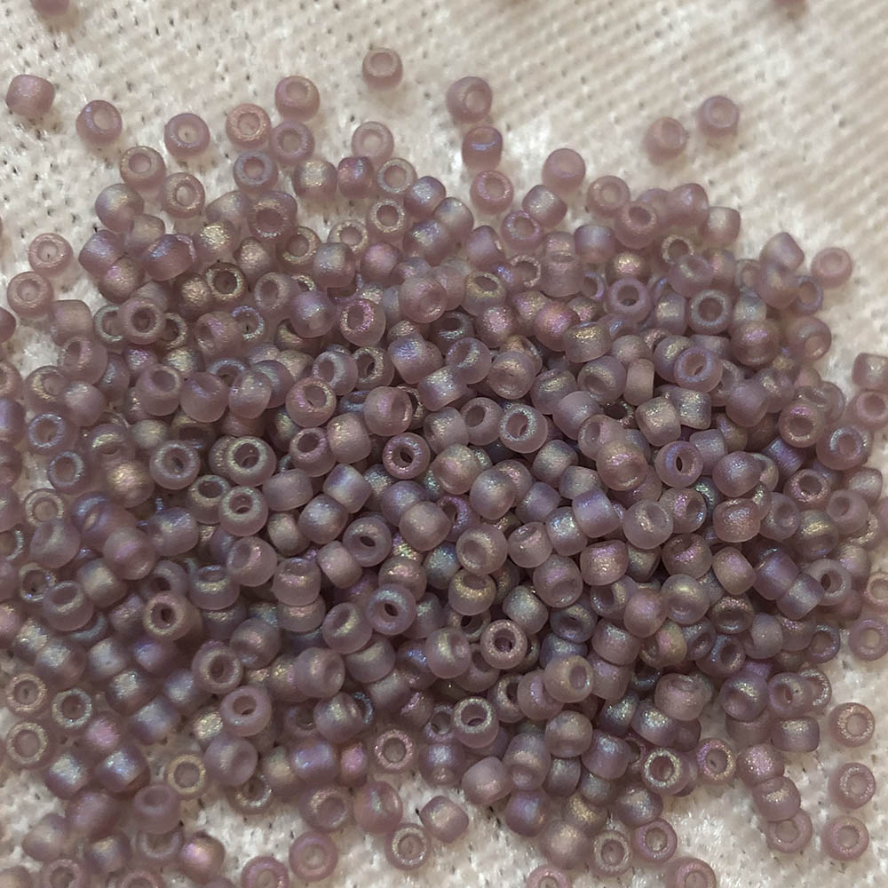 11/0 Frosted Light Amethyst Rainbow F256B Japanese Seed Beads