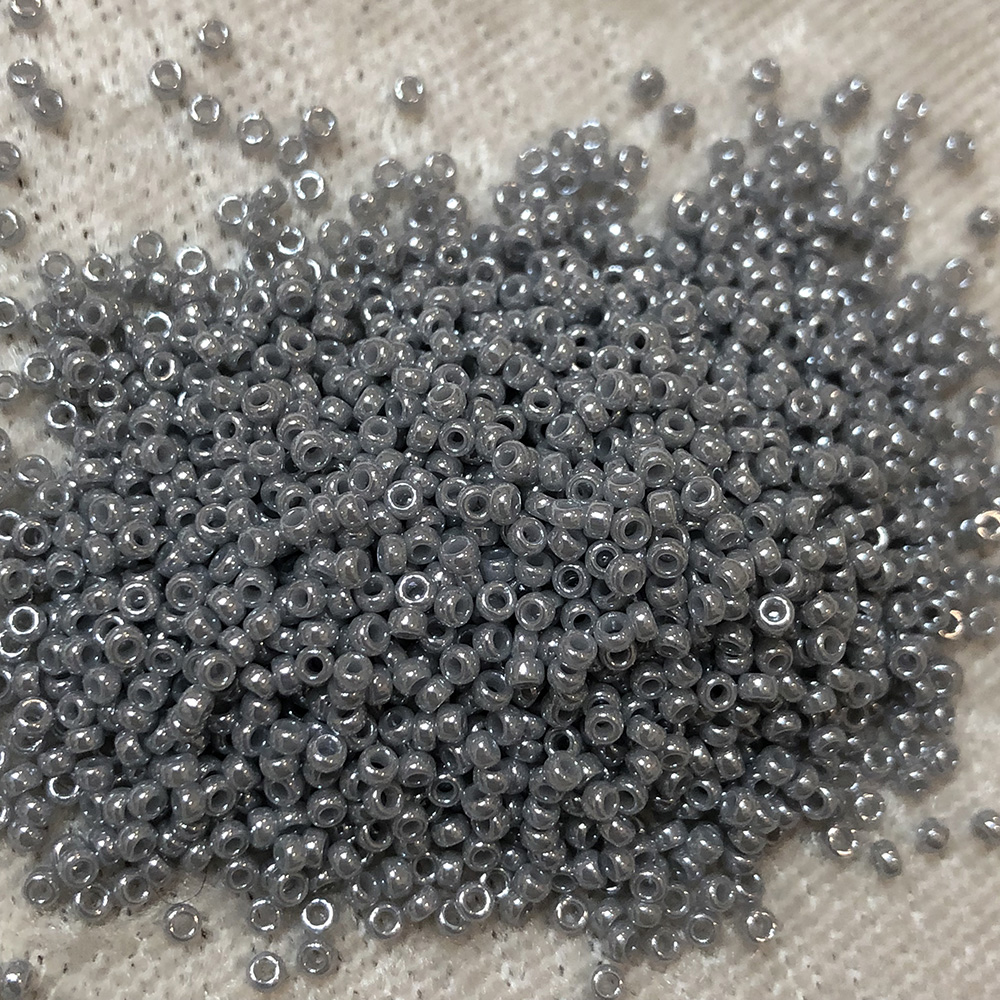 15/0 Grey Pearl 449B Japanese Seed Beads