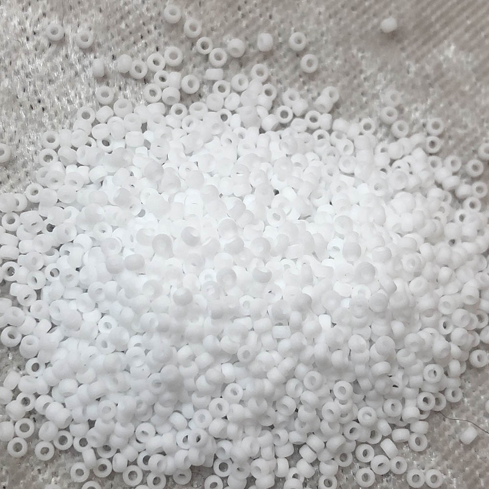 15/0 Opaque White 402 Japanese Seed Beads