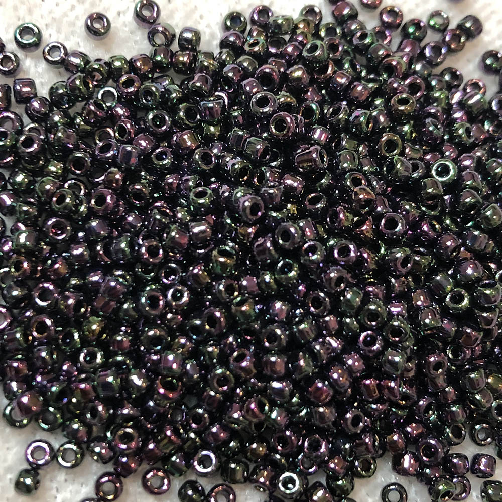 11/0 Faceted Metallic Olive Plum Rainbow 462L Japanese Seed Beads