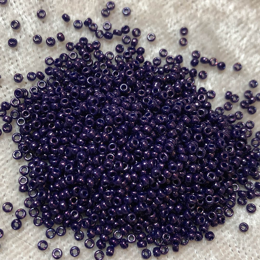 15/0 Opaque Deep Purple Luster 430I Japanese Seed Beads