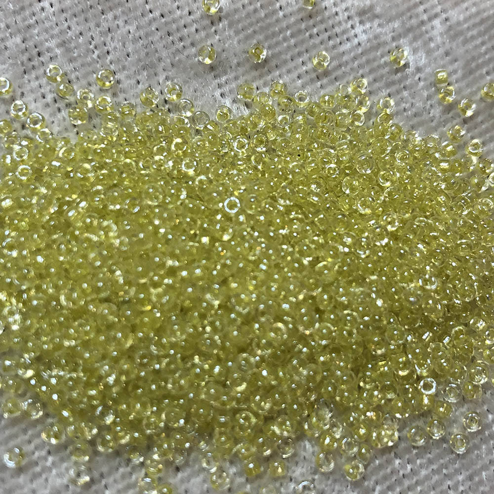 15/0 Canary Lined Crystal 713 Japanese Seed Beads