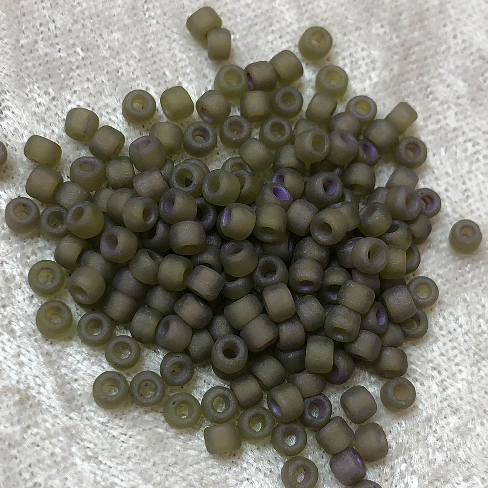 6/0 Frosted Lavender Lined Khaki F399Z Japanese Seed Beads