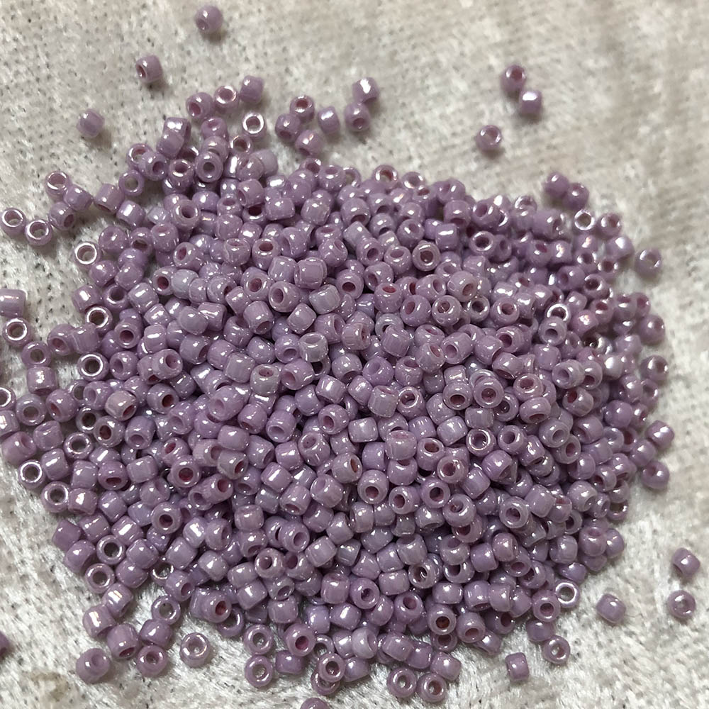 11/0 Light Lilac Luster 883 Japanese Seed Beads