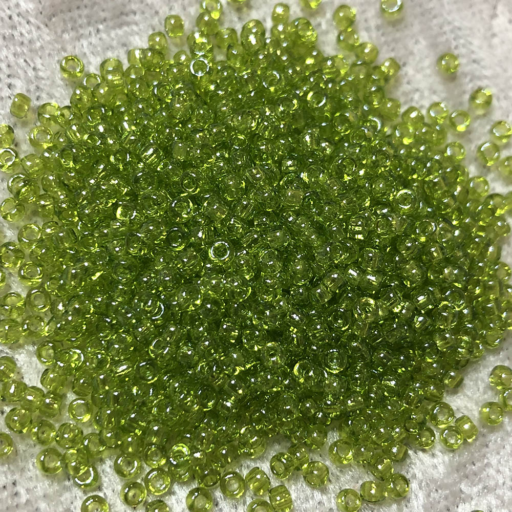 11/0 Transparent Luster Light Olivine 172 Japanese Seed Beads