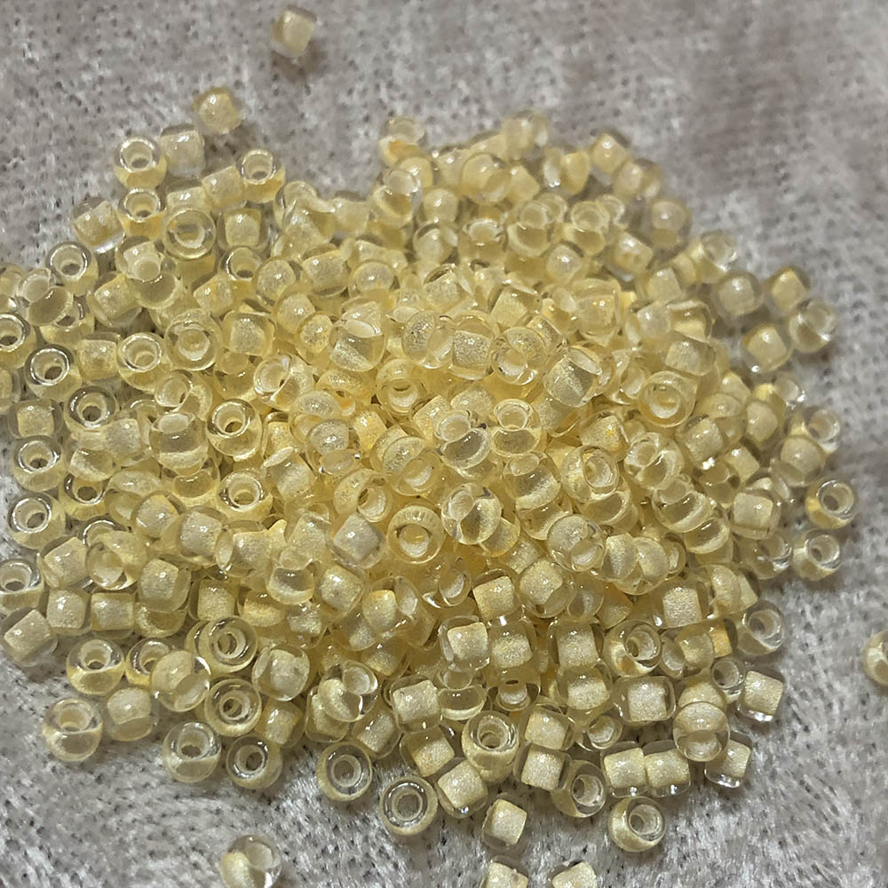 8/0 Reflective Lemon Chiffon 2504 Japanese Seed Beads