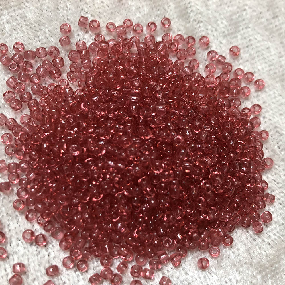 11/0 Transparent Light Cranberry 142C Japanese Seed Beads