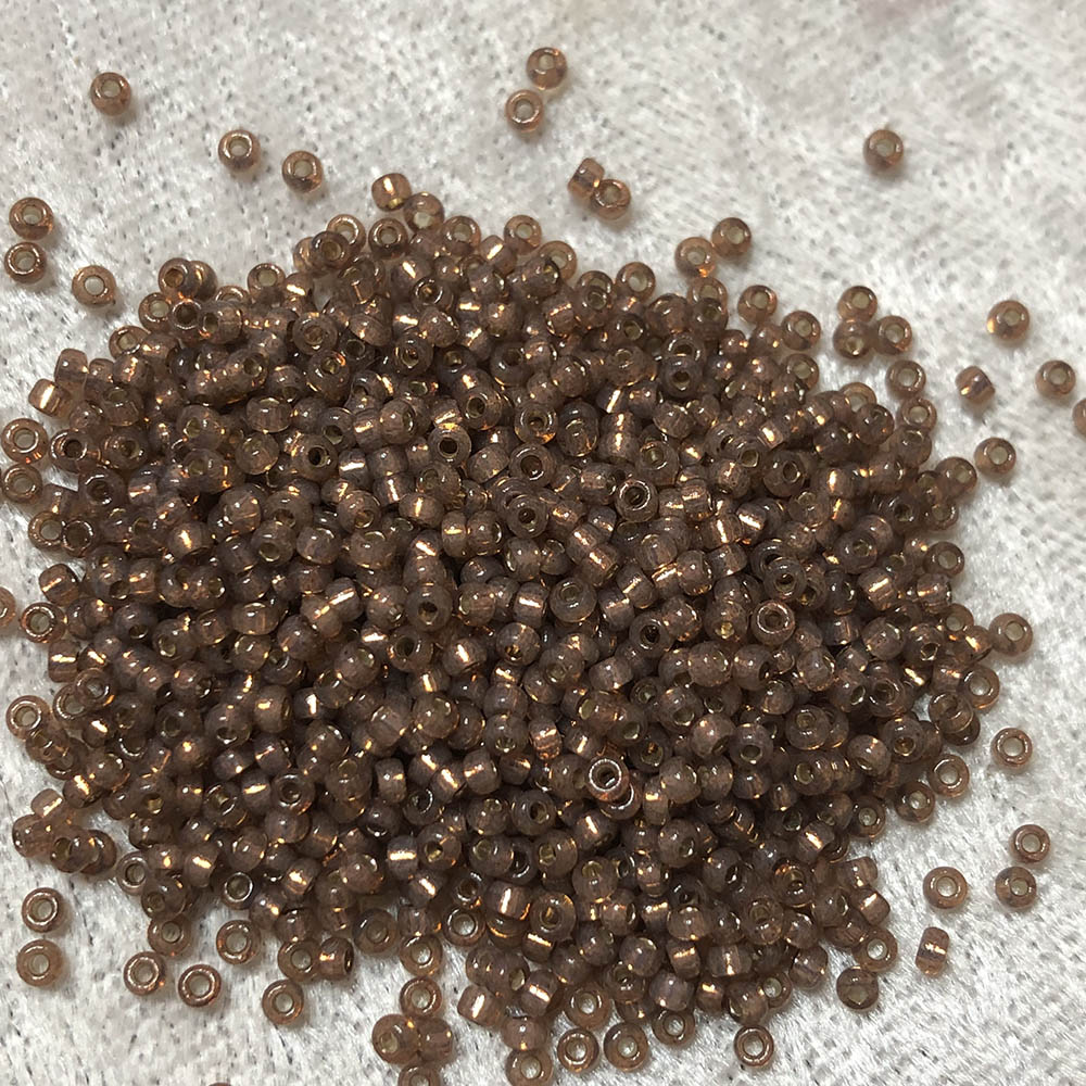 11/0 Gold lined Waxy Sable Brown 581 Japanese Seed Beads