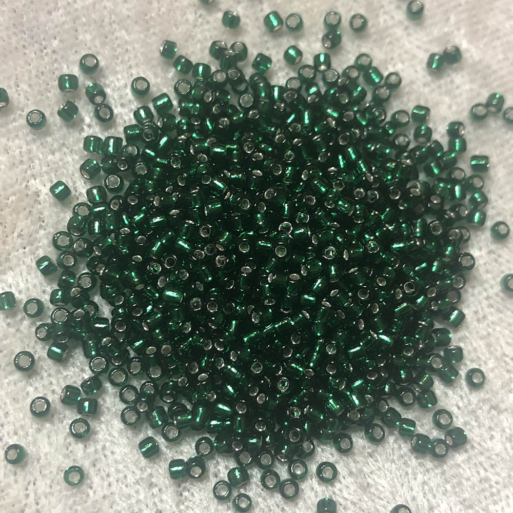 11/0 Transparent Emerald Green Silver Lined 16A Japanese Seed Beads