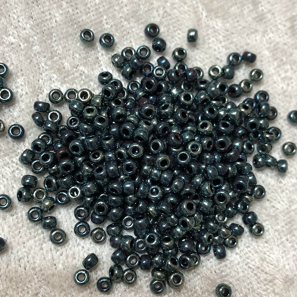 8/0 Blue Gummie Bear AB 460S Japanese Seed Beads