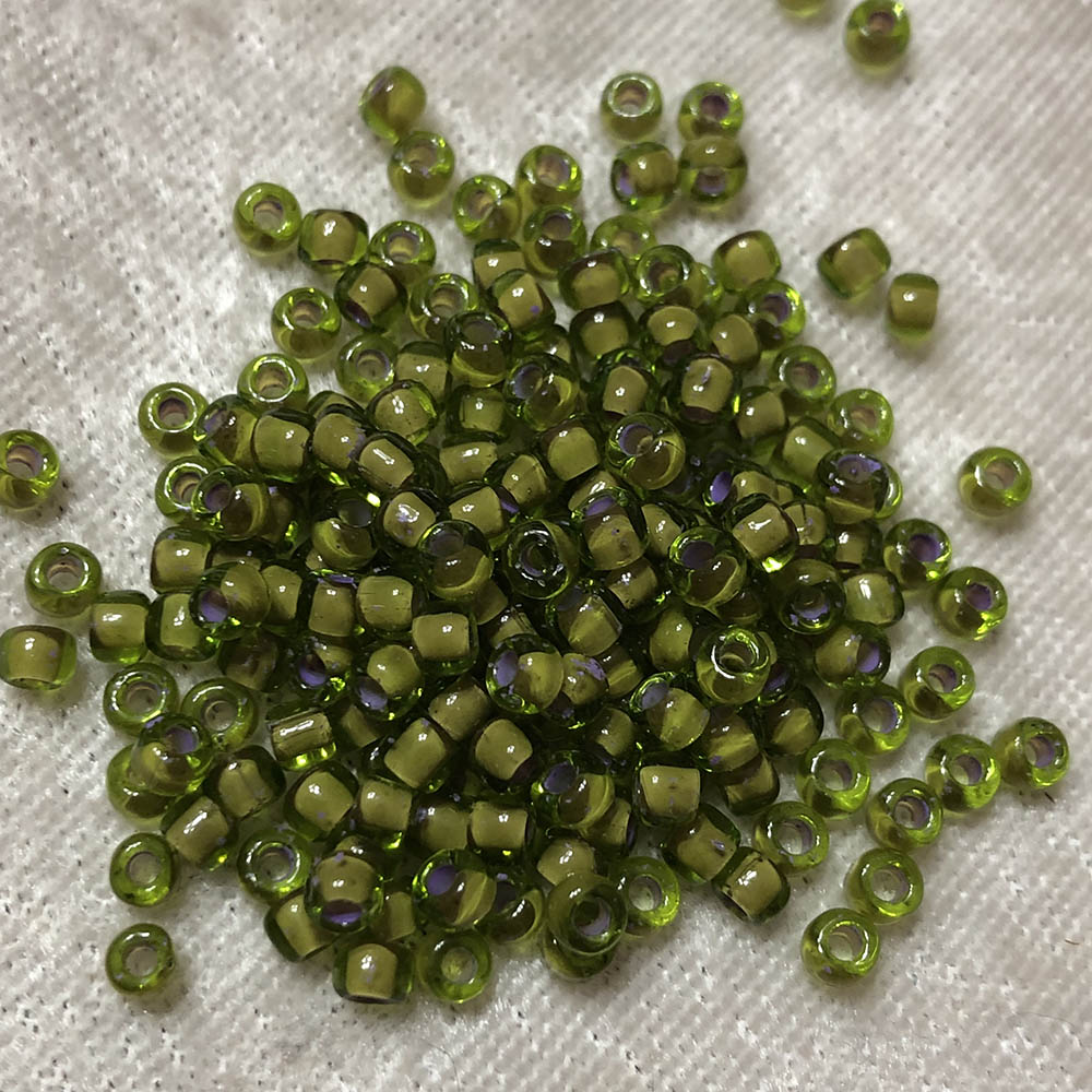 6/0 Colorlined Crystal Light Peridot 399Z Japanese Seed Beads