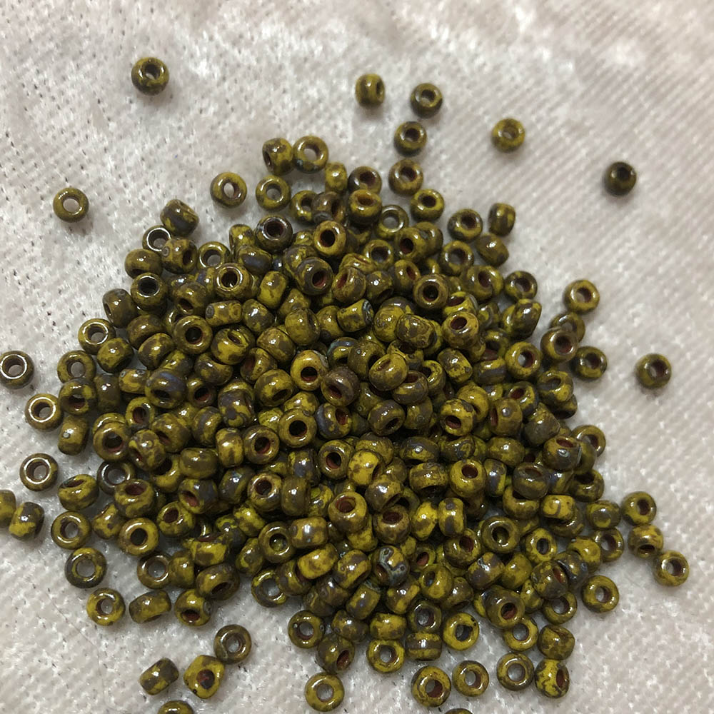 8/0 Opaque Dark Yellow Picasso 4519 Japanese Seed Beads