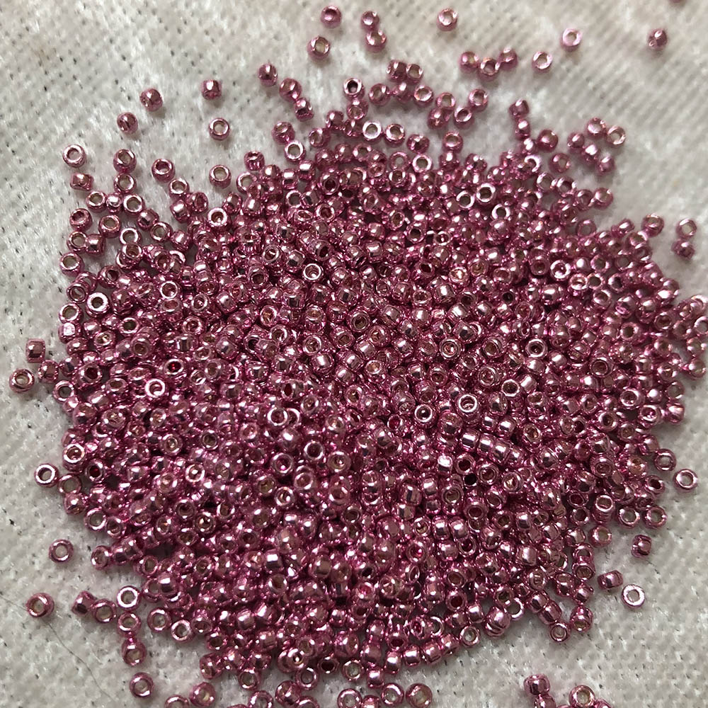 15/0 Permanent Metallic Pink P476 Japanese Seed Beads