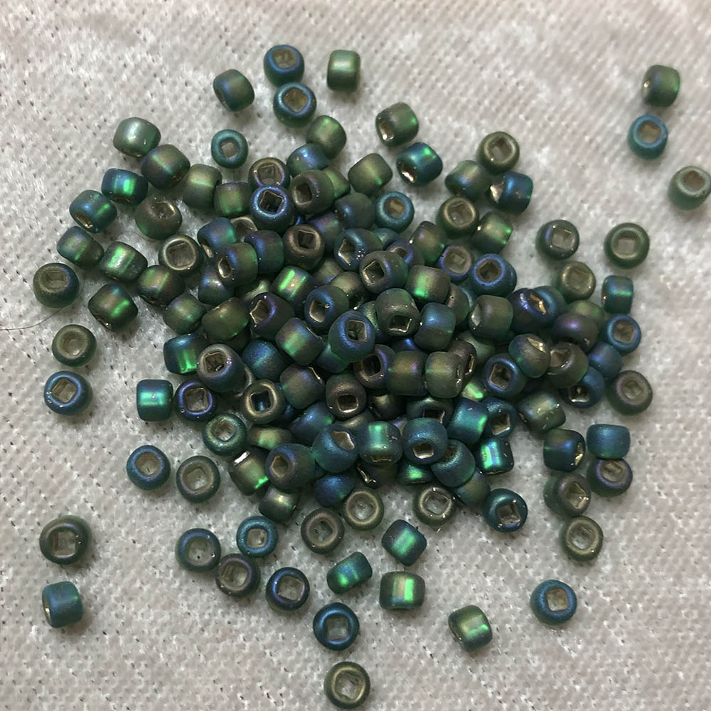 6/0 Silver Lined Kelly Green AB F646 Japanese Seed Beads