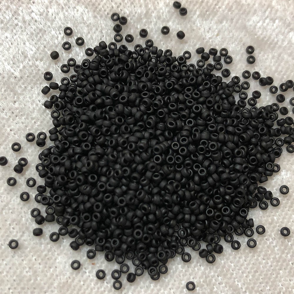 15/0 Matte Black F401 Japanese Seed Beads