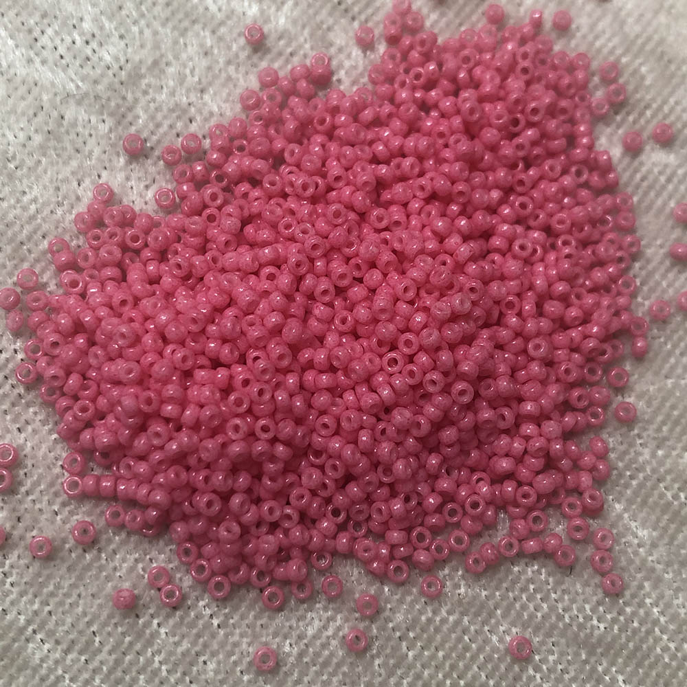 15/0 Opaque Hot Pink 415C Japanese Seed Beads