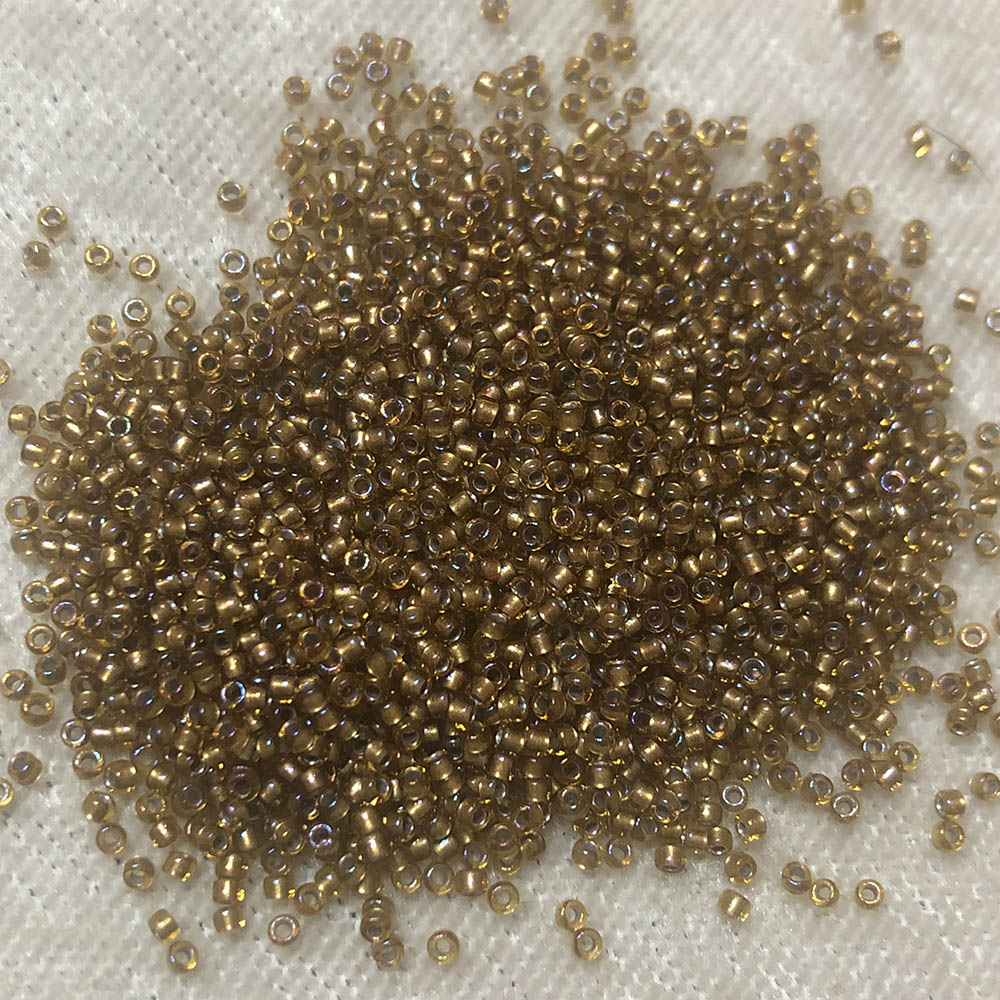 15/0 Silver Lined Light Brown 377D Japanese Seed Beads