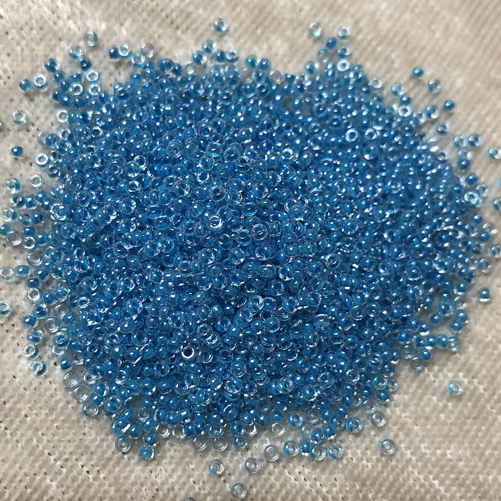 15/0 Transparent Sky Blue Lined Crystal 218 Japanese Seed Beads