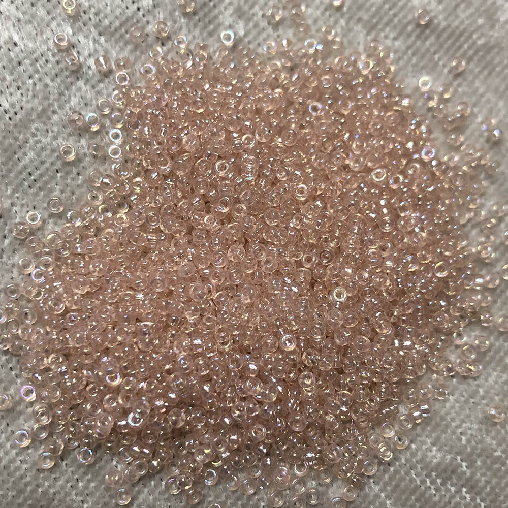 15/0 Translucent Pale Peachy Pink Rainbow 256A Japanese Seed Beads