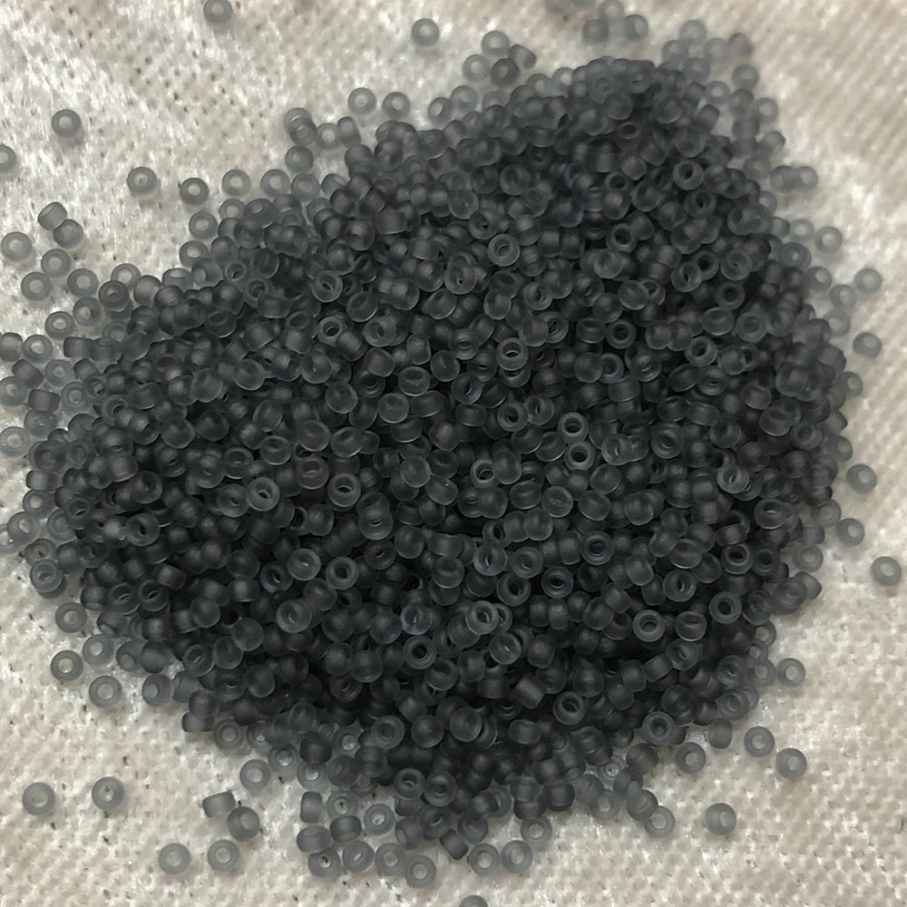 15/0 Transparent Frosted Gray F152 Japanese Seed Beads