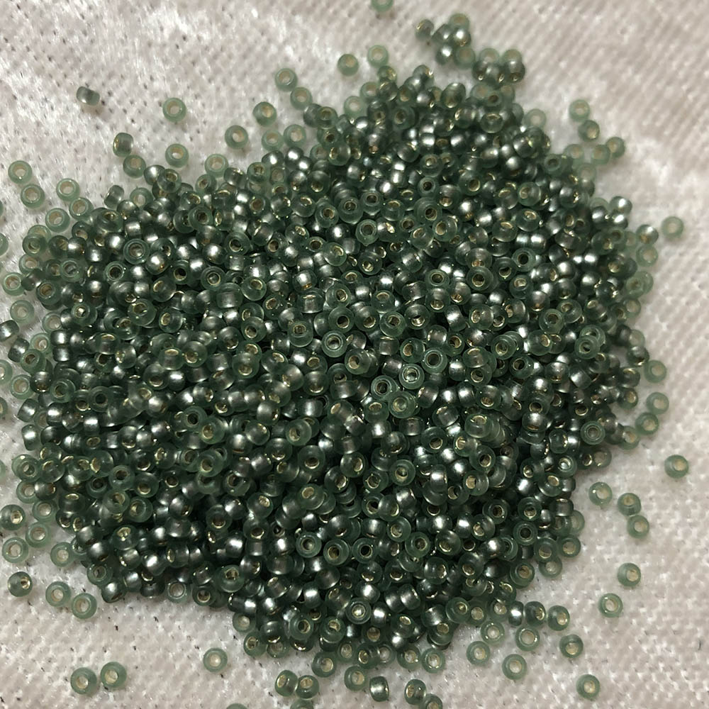 15/0 Frosted Silver Lined Prairie Green F23G Japanese Seed Beads