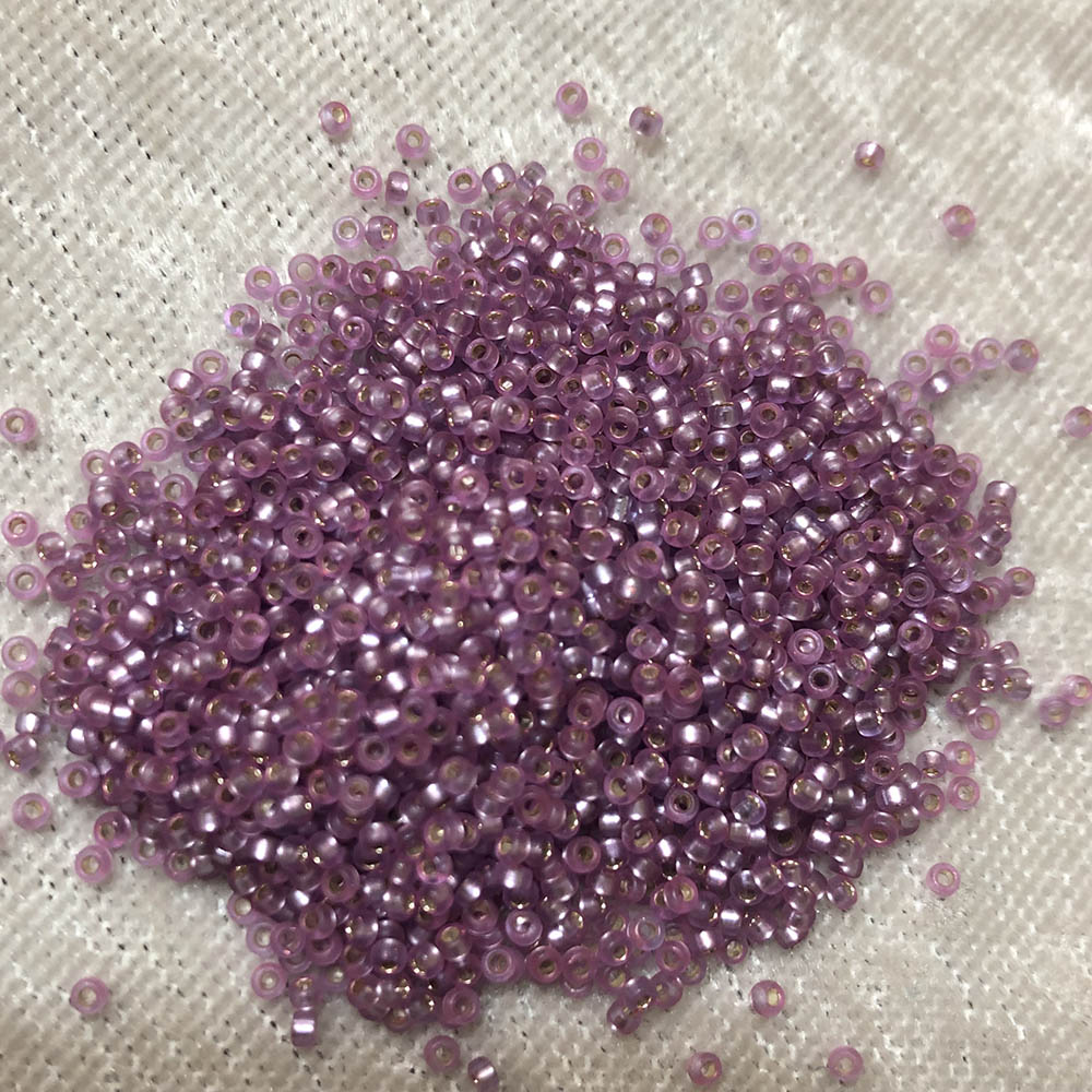 15/0 Frosted Silver Lined Light Amethyst F23C Japanese Seed Beads