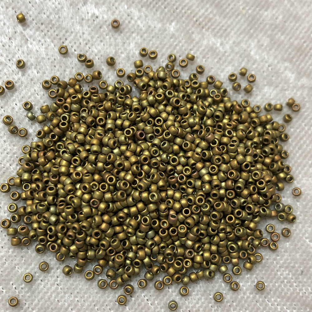 15/0 Golden Iris Matte F460R Japanese Seed Beads