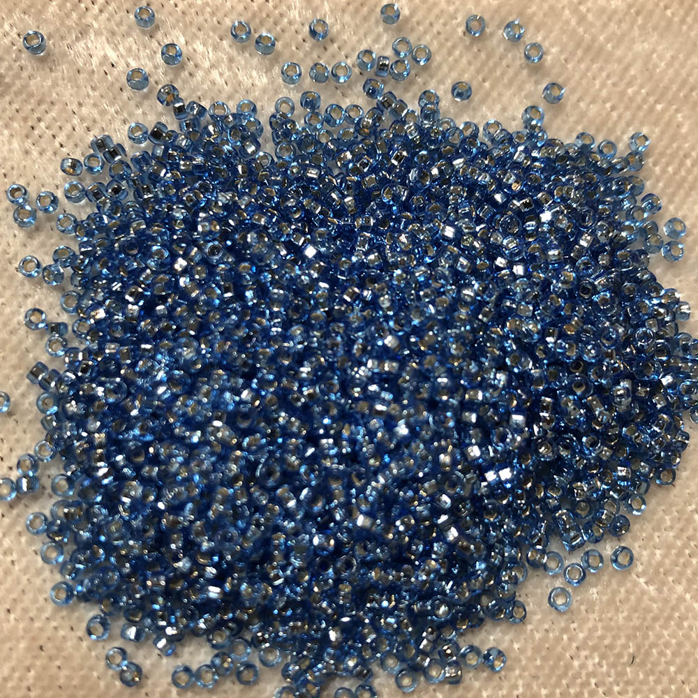 15/0 Silver Lined Sapphire 19 Japanese Seed Beads