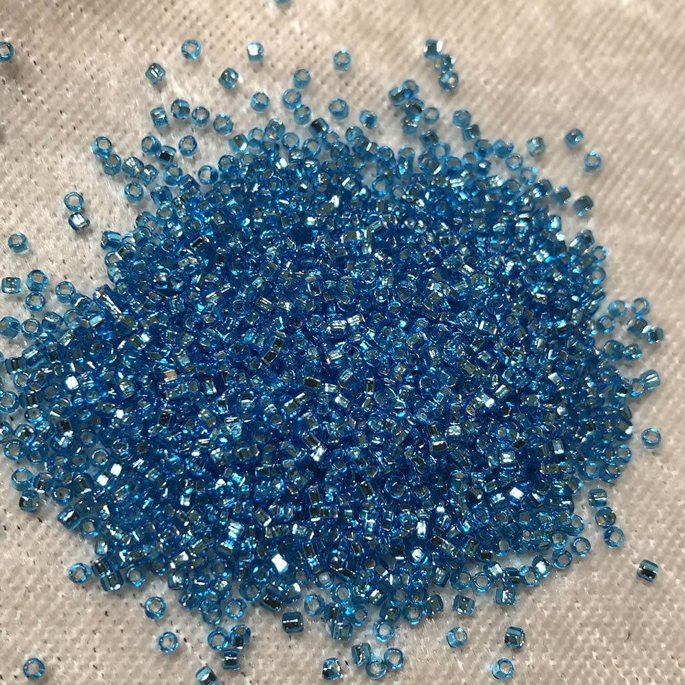 15/0 Silver Lined Aqua 18 Japanese Seed Beads