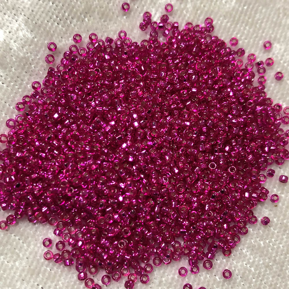 15/0 Hot Pink Silver Lined 40 Japanese Seed Beads