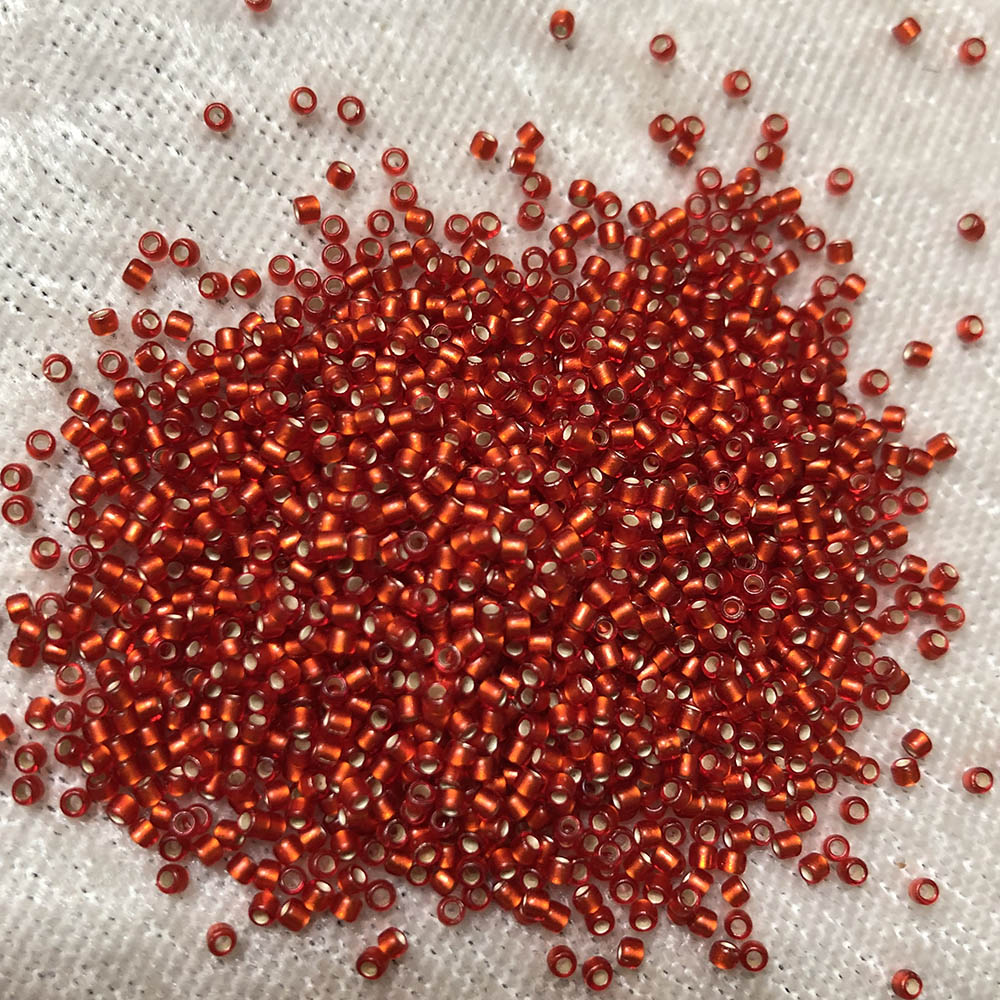 15/0 Frosted Silver Lined Ruby Red F11 Japanese Seed Beads